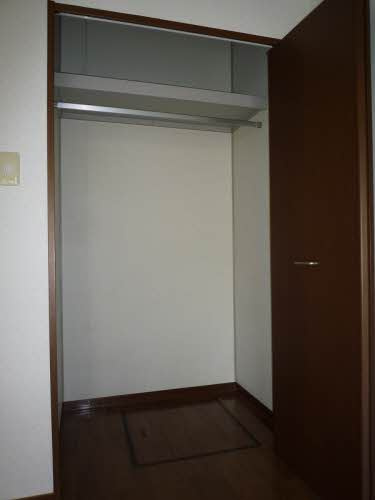 ジェネス寺本の収納