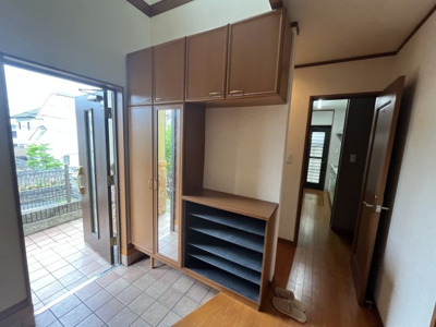 【玄関】 | 香芝市高山台2丁目