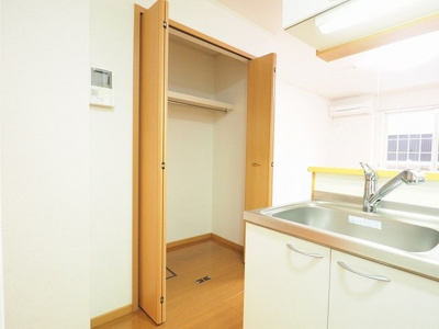 【収納】 | プラスパーⅠ | こまごまとしたものを収納できそうですね