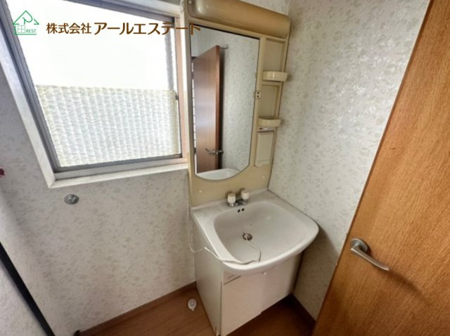姫路市広畑区才　　　JR「はりま勝原駅」徒歩14分の独立洗面台