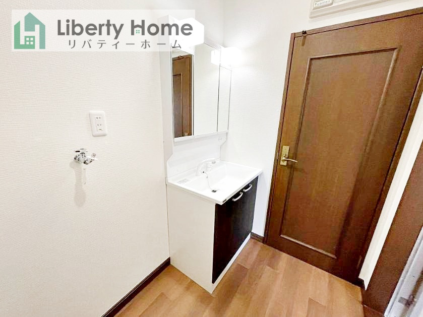 守谷市松前台７丁目　中古戸建の独立洗面台