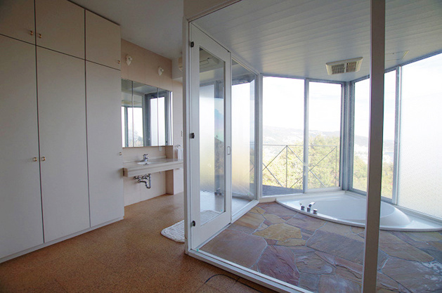 【浴室】 | 桜沢別荘地　戸建