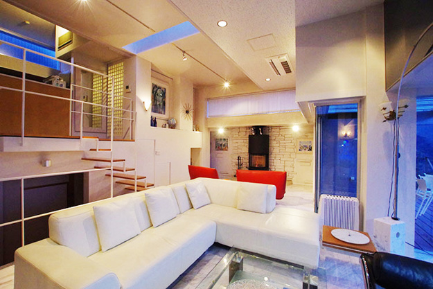 【居間・リビング】 | 桜沢別荘地　戸建