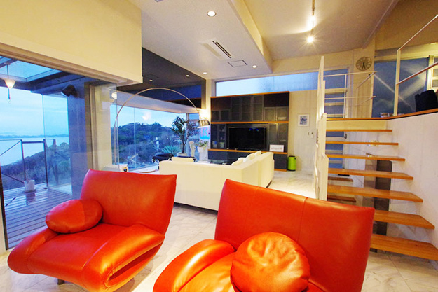 【居間・リビング】 | 桜沢別荘地　戸建