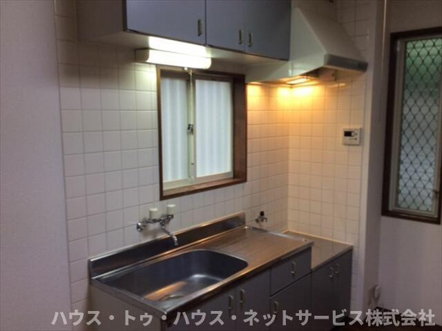 ビーブタウン高田のキッチン