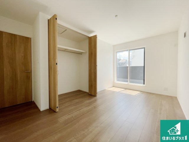 八尾市山本町北　第6期　新築一戸建ての洋室|シンプルな洋室は、自分好みのインテリアが楽しめます♪ご家族とインテリアや家具を選びに行くのは新築購入時の醍醐味の一つです。ぜひお楽しみください♪