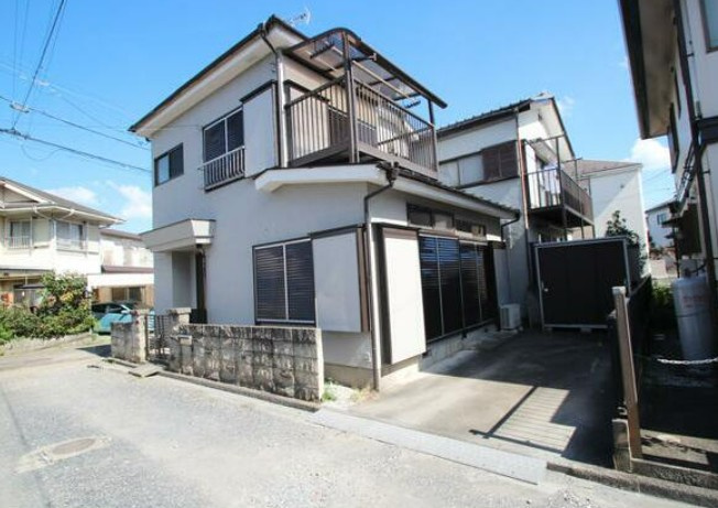 【中古】日高市上鹿山中古住宅の外観|陽当り良好！
令和３年にリフォーム済で綺麗です☆