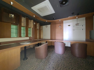 【内装】 | スカイポート８０