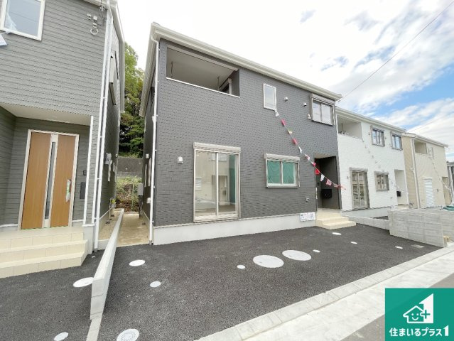 枚方市長尾家具町　第11期　新築一戸建ての外観|安心の10年保証！外観を美しく保ち、雨水で汚れを落とします！気になることがありましたら、お気軽にお問い合わせください！