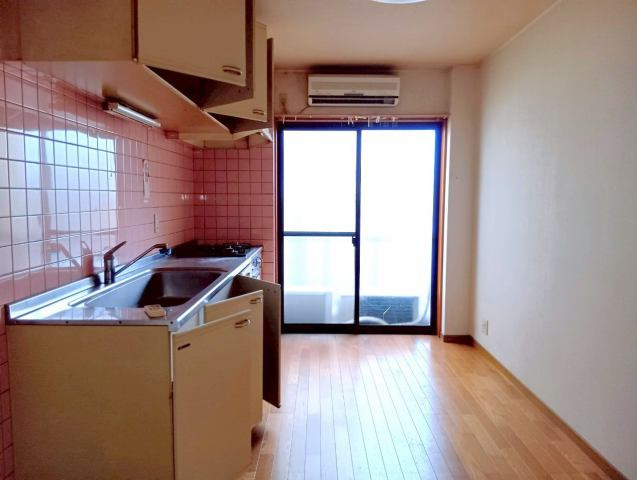 高知市堺町　中古一戸建てのキッチン