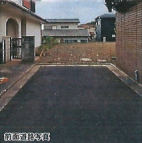 日の出町平井　売地の前面道路含む現地写真