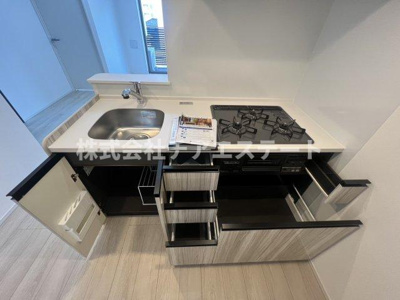 【キッチン】 | アイルプレミアム月島ドゥーエ | きれいなキッチンです