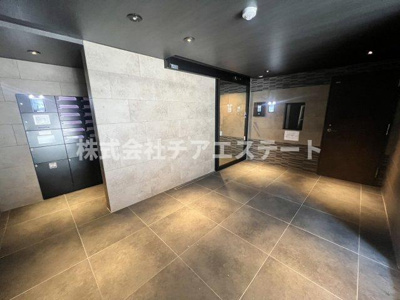 【ロビー】 | アイルプレミアム月島ドゥーエ | ゆとりのあるロビーです