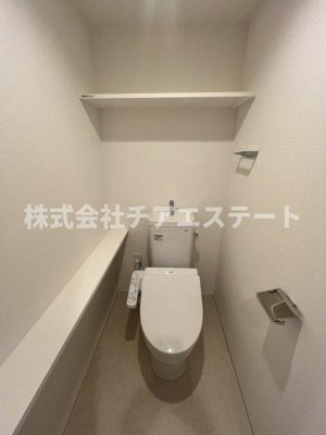【トイレ】 | アイルプレミアム月島ドゥーエ | 落ち着いたトイレです