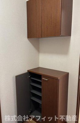【玄関】 | シャーメゾン神辺 B棟 | シューズボックス付き