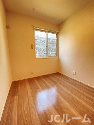 ノーブルスクエア Cの洋室