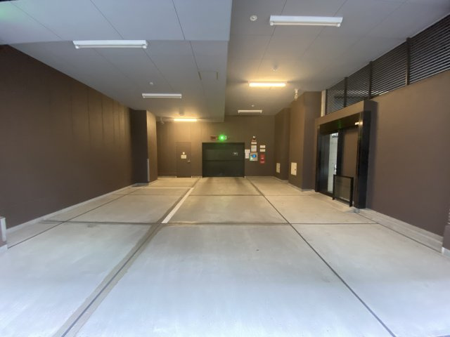 ブランズタワー・ウェリス心斎橋NORTHの駐車場