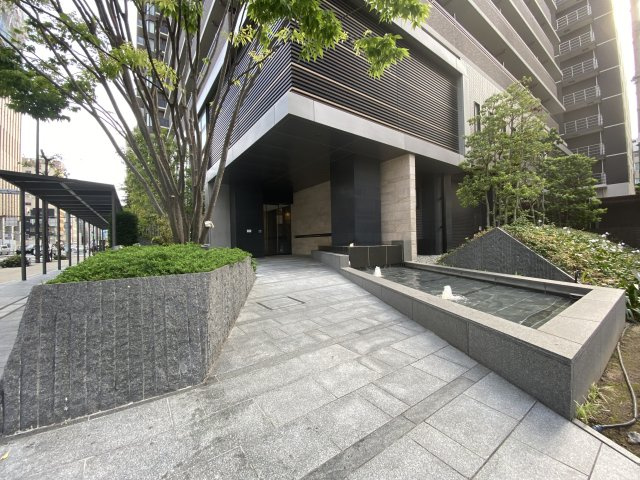 ブランズタワー・ウェリス心斎橋NORTHのエントランス