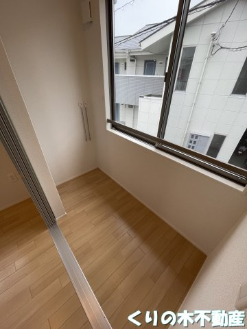 【バルコニー】 | N Anchorage | 開放的で明るい空間を演出してくれるバルコニーです