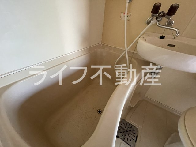 箱殿ハイツの浴室