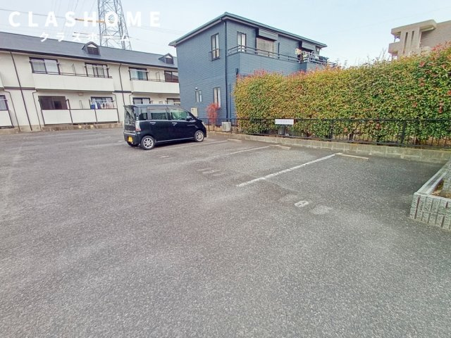 ケーナ保田　　刈谷市近郊の賃貸はクラスホーム刈谷店の駐車場