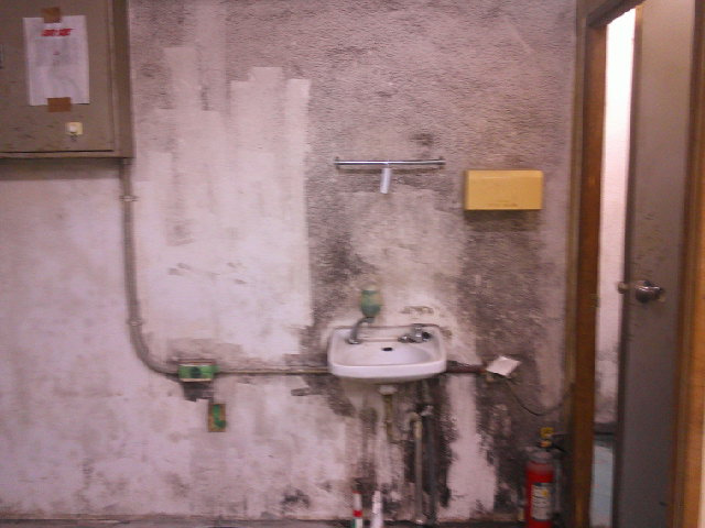 板橋区中丸町の倉庫