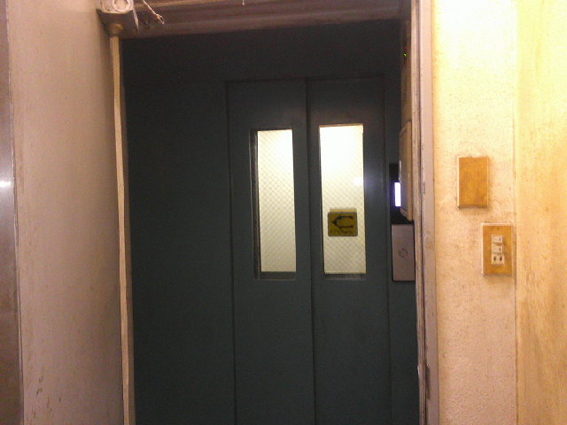 板橋区中丸町の倉庫