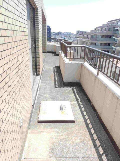 ケインアヴェニュー船堀のバルコニー