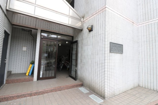 【エントランス】