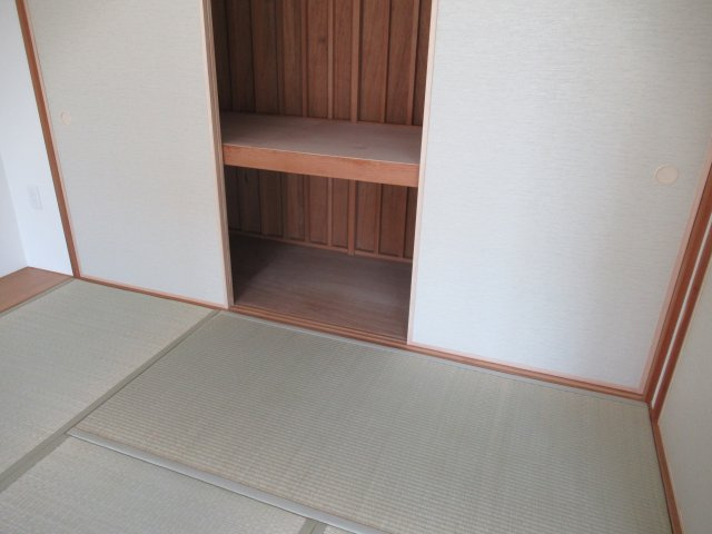 ルネシティ脇浜町第2　１ＬＤＫの収納|大きなスペースがあり、収納には困りません