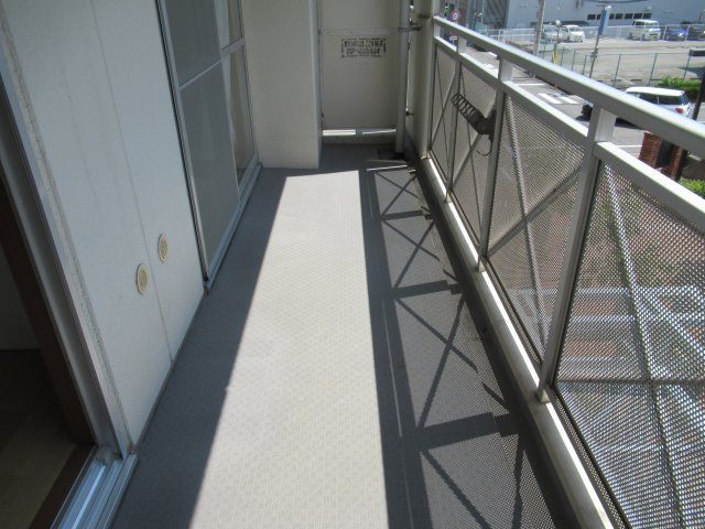 ルネシティ脇浜町第2　１ＬＤＫのバルコニー|お洗濯にも便利なバルコニー付き