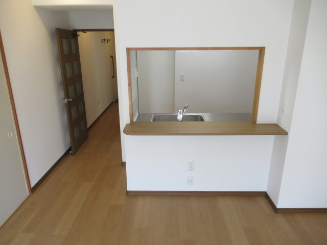 ルネシティ脇浜町第2　１ＬＤＫの居間・リビング