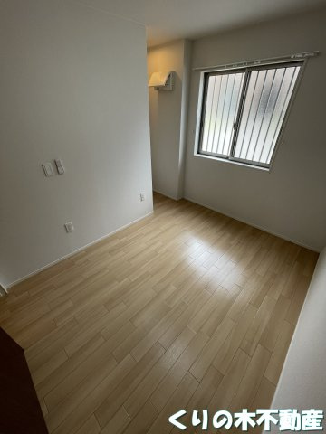 【寝室】 | Farbe | 広くて明るい寝室