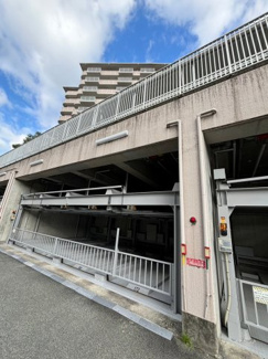 【駐車場】 | パークハウス猪名川壱番街Ｂ棟 | 駐車場