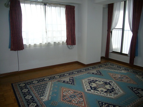 呉市中央３丁目の賃貸マンションの洋室