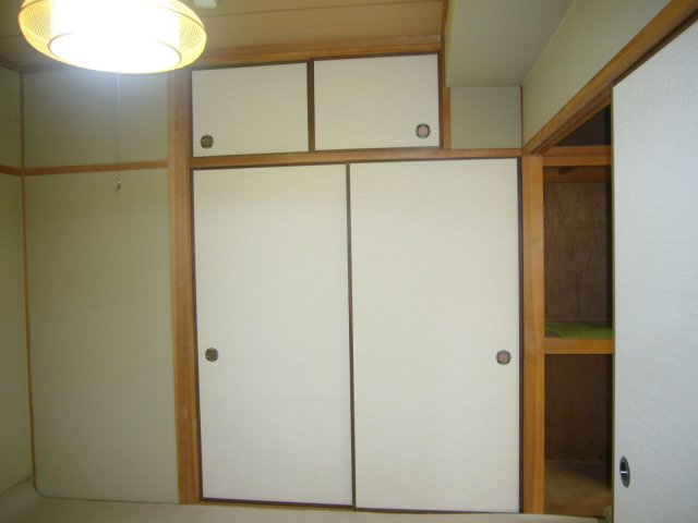 呉市中央３丁目の賃貸マンションの収納