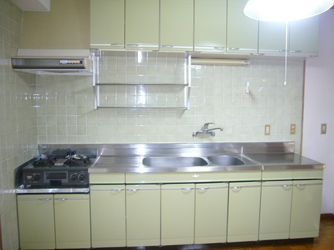 呉市中央３丁目の賃貸マンションのキッチン