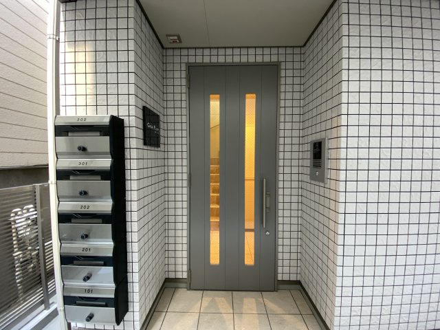 【エントランス】