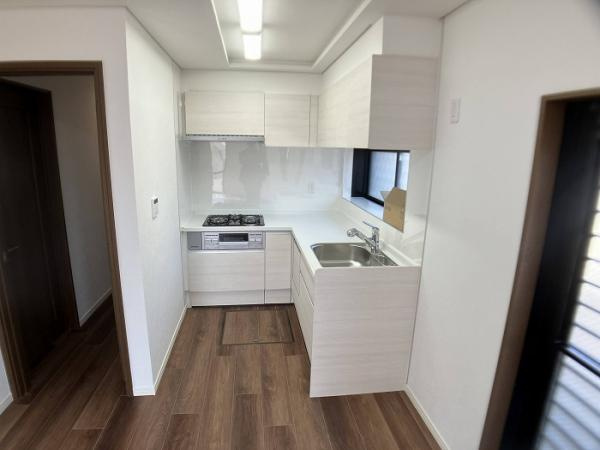 横浜市栄区本郷台5丁目　中古戸建のキッチン