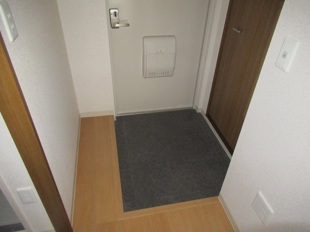 ルネシティ脇浜町第2　１ＤＫの玄関|毎日通る玄関はこちらです