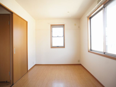 【寝室】 | Rosa B | 清潔感のあるきれいな洋間です♪