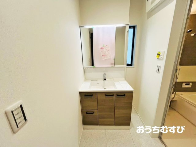 春日井市高山町3丁目(全3棟)の独立洗面台