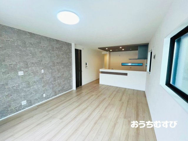 春日井市高山町3丁目(全3棟)の居間・リビング