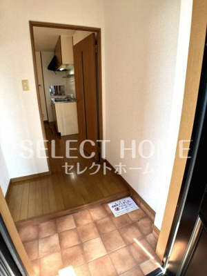 【玄関】 | ルミエールセブンＢ | 収納もある玄関です