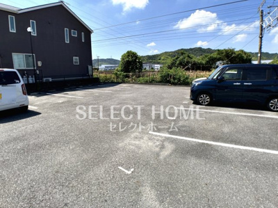 【駐車場】 | ルミエールセブンＢ | 駐車場完備です