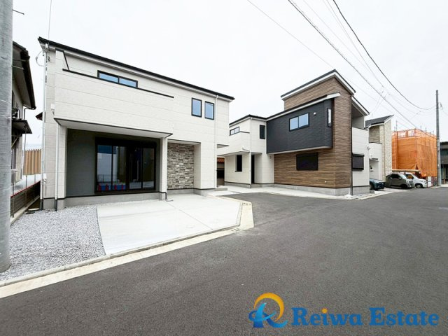 新築戸建　茅ヶ崎市高田1丁目の前面道路含む現地写真