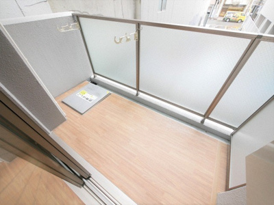 【バルコニー】 | プライムアーバン御堂筋本町 | お洗濯にも便利なバルコニー付き