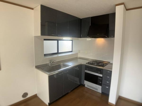 横浜市栄区中野町　中古戸建のキッチン