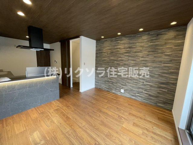 出口３丁目　中古一戸建ての居間・リビング|■物件内覧・資金計画相談・住宅ローン相談、リフォーム相談、お問合せ受付中■
※当日・翌日のご内覧、ご相談はお電話でのお問合せがスムーズです！