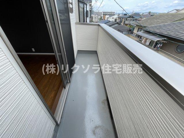 出口３丁目　中古一戸建てのバルコニー|■物件内覧・資金計画相談・住宅ローン相談、リフォーム相談、お問合せ受付中■
※当日・翌日のご内覧、ご相談はお電話でのお問合せがスムーズです！